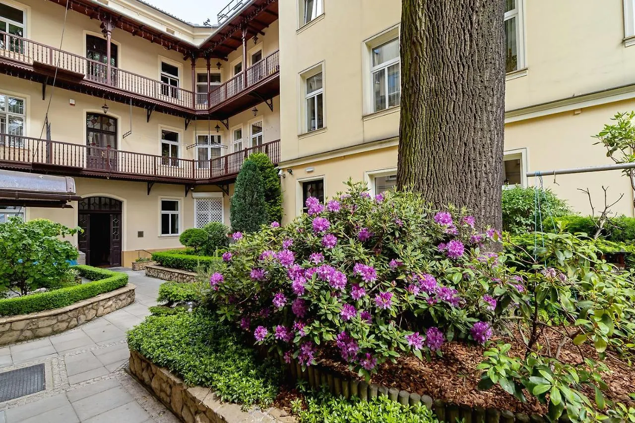 Elegant Apartments 크라쿠프 2*,