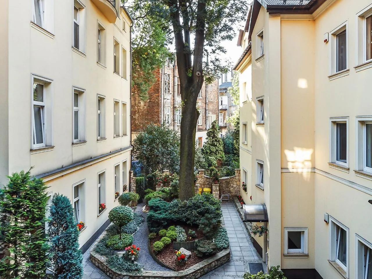 Elegant Apartments Kraków 2*,  Polen